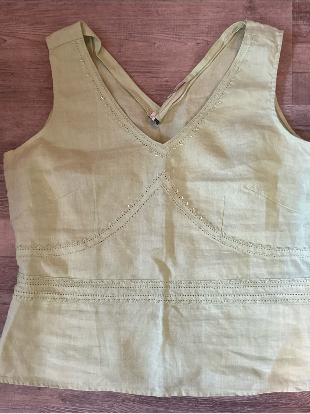 Light Olive Linen V-Neck Sleeveless Top size M